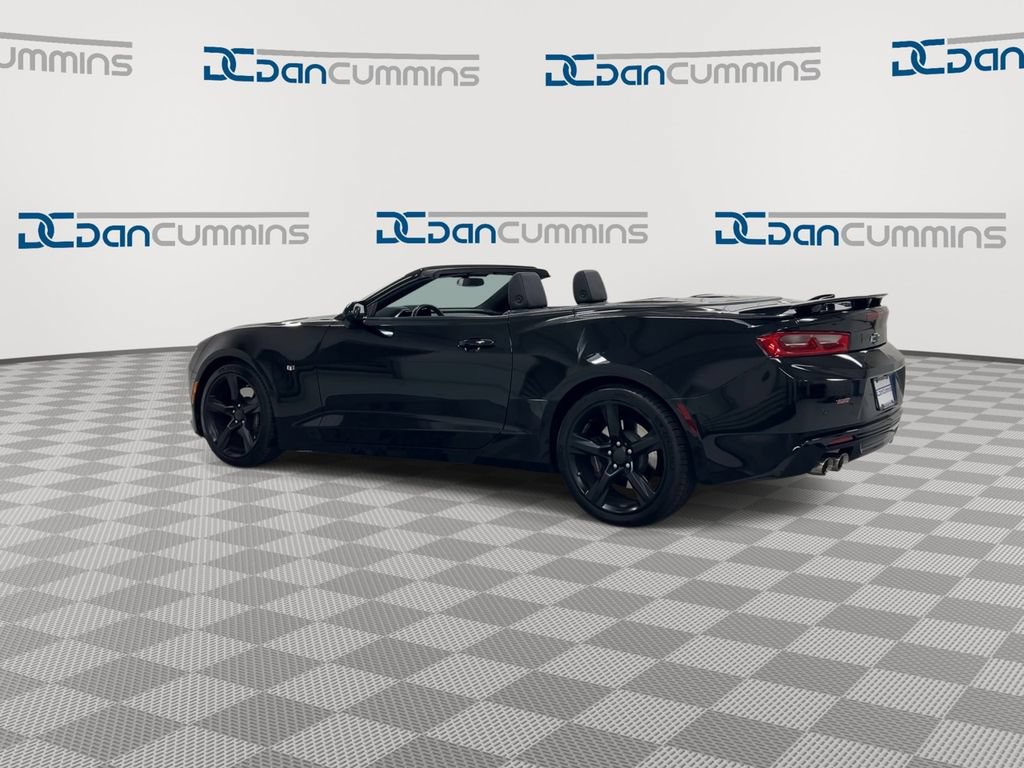 Used 2018 Chevrolet Camaro SS RWD image 6