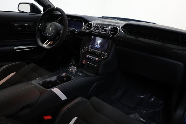 Used 2022 Ford Mustang Shelby GT500 w/ Carbon Fiber Track Pack RWD image 84