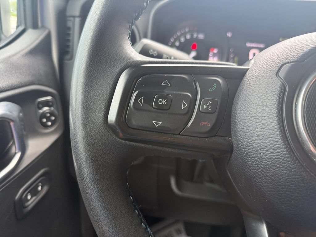 Used 2024 Jeep Wrangler Unlimited Rubicon 4xe AWD/4WD image 22
