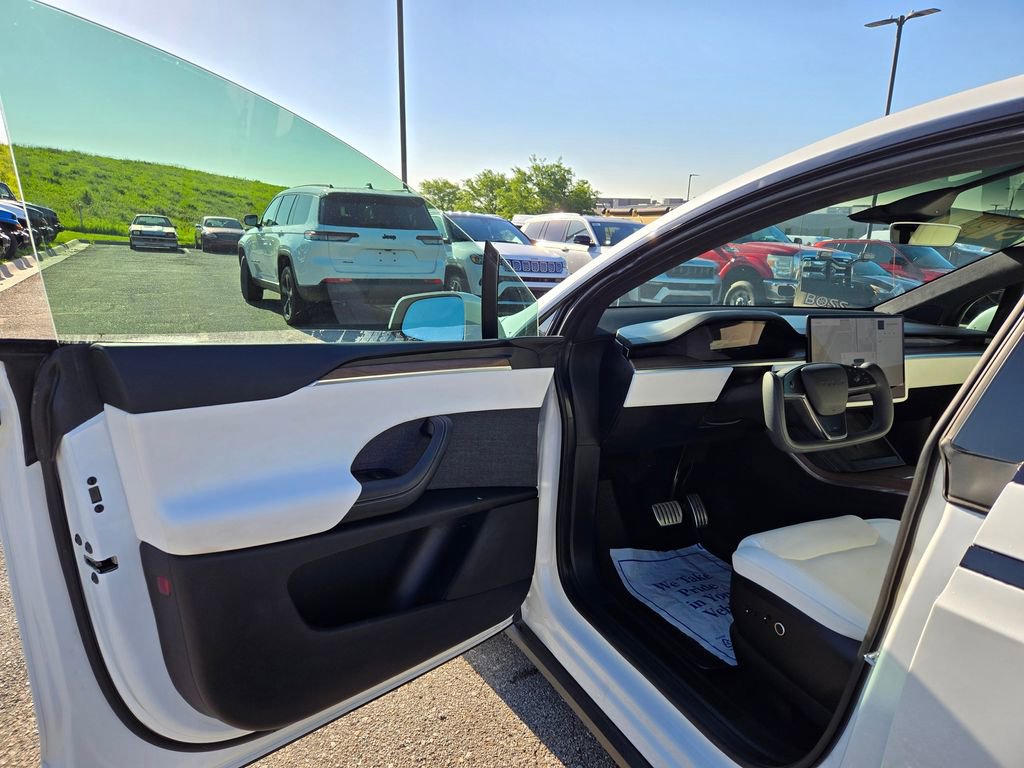 Used 2022 Tesla Model X AWD/4WD image 10
