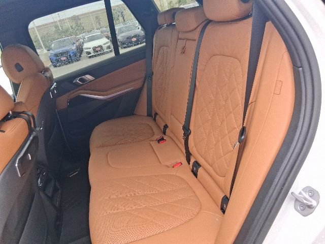 Used 2025 BMW X5 sDrive40i w/ Premium Package RWD image 17