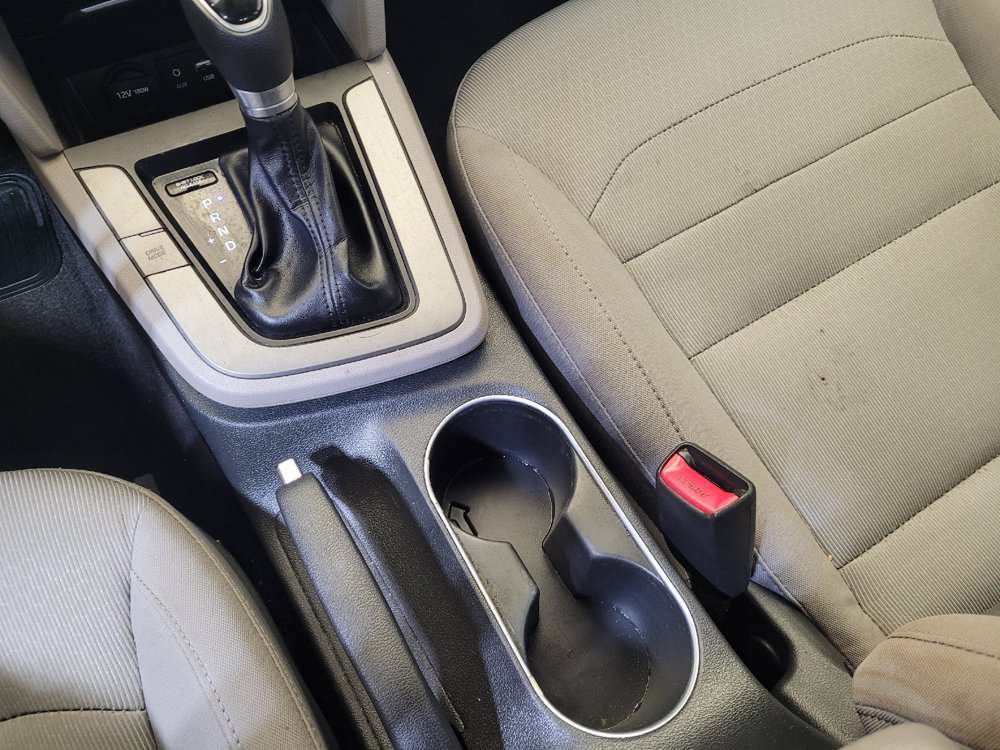 Used 2018 Hyundai Elantra SEL FWD image 26