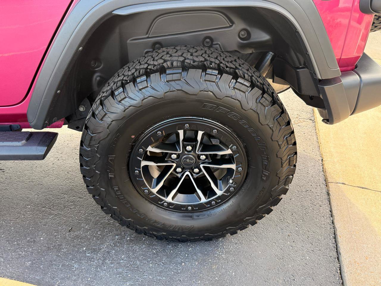 Used 2024 Jeep Wrangler Unlimited Sport image 12