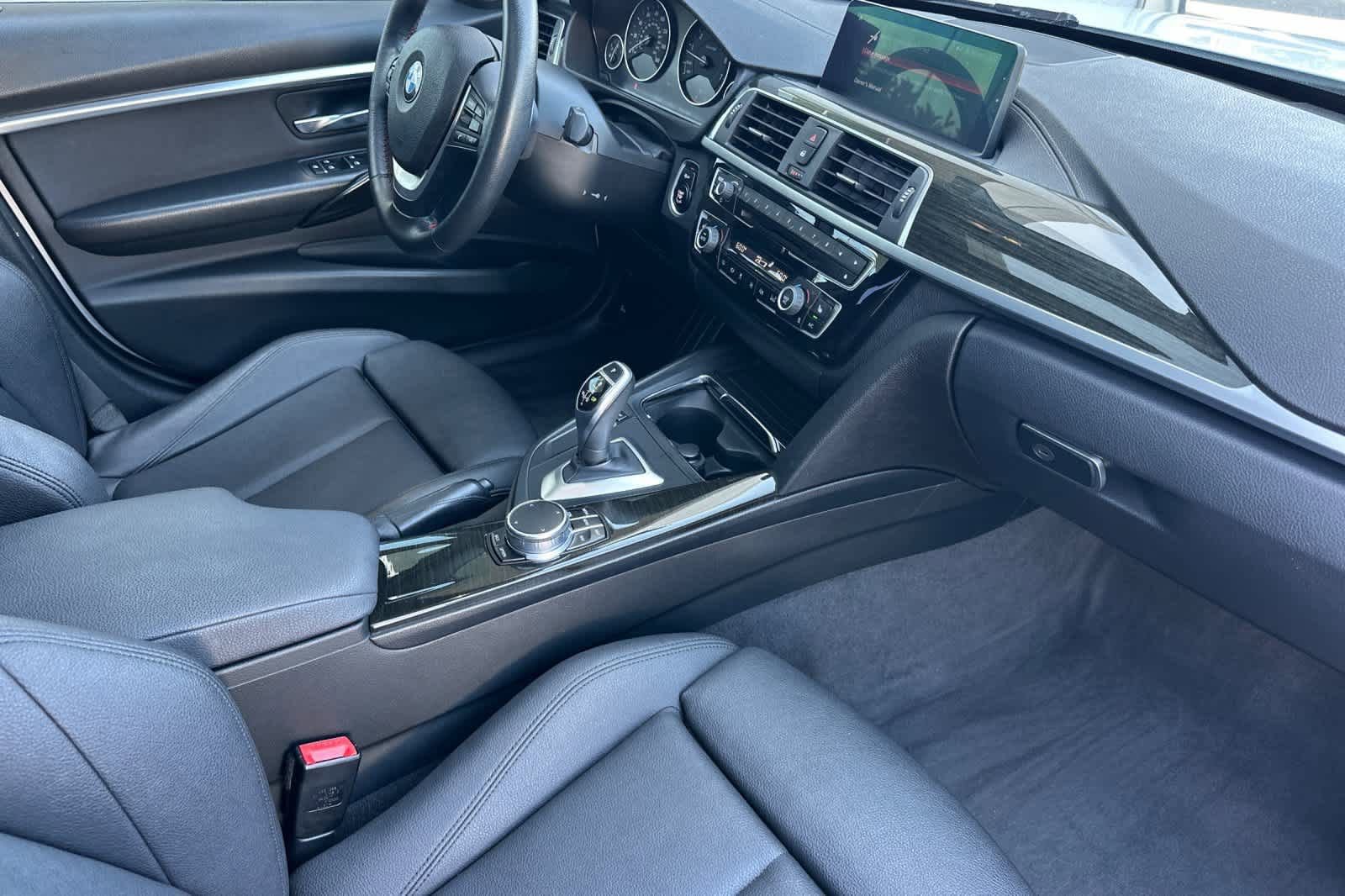 Used 2018 BMW 330i Sedan RWD image 15
