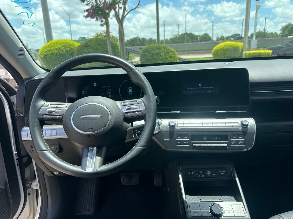 Used 2024 Hyundai Kona Limited AWD/4WD image 26