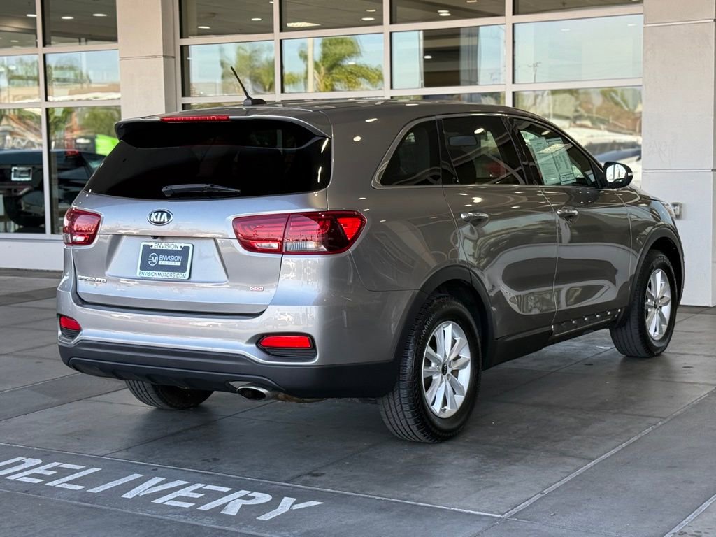 Used 2019 Kia Sorento LX image 14