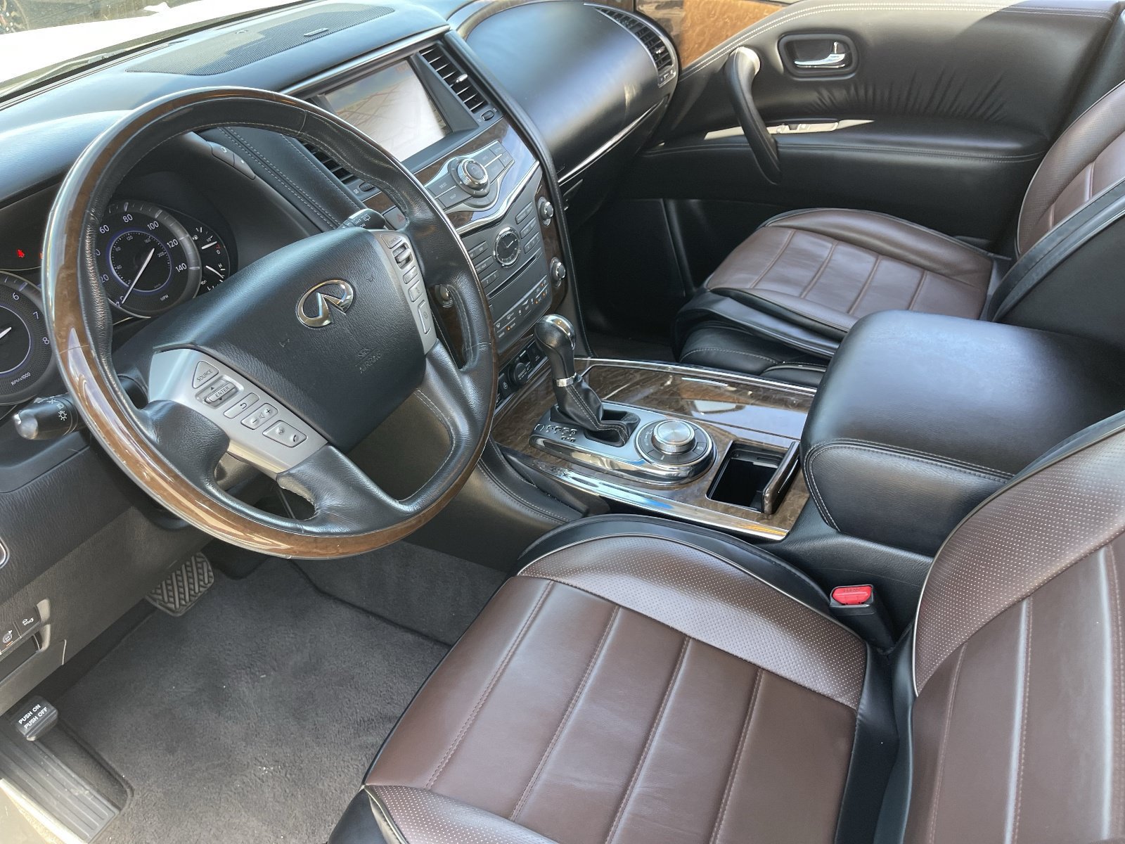 Used 2017 INFINITI QX80 4WD w/ Driver Assistance Package image 20
