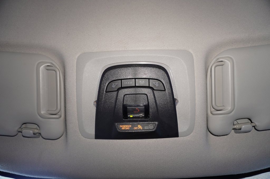 Certified 2022 Toyota Corolla Cross XLE image 20