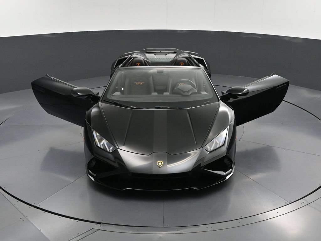 Used 2022 Lamborghini Huracan EVO RWD image 32