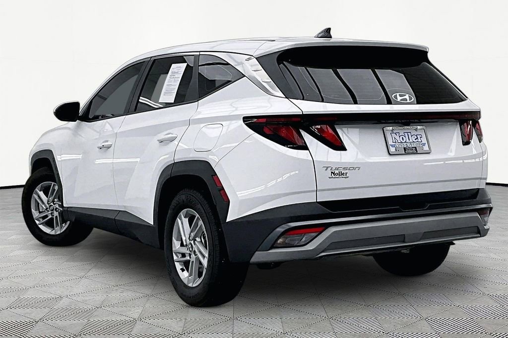 Used 2025 Hyundai Tucson SE image 13