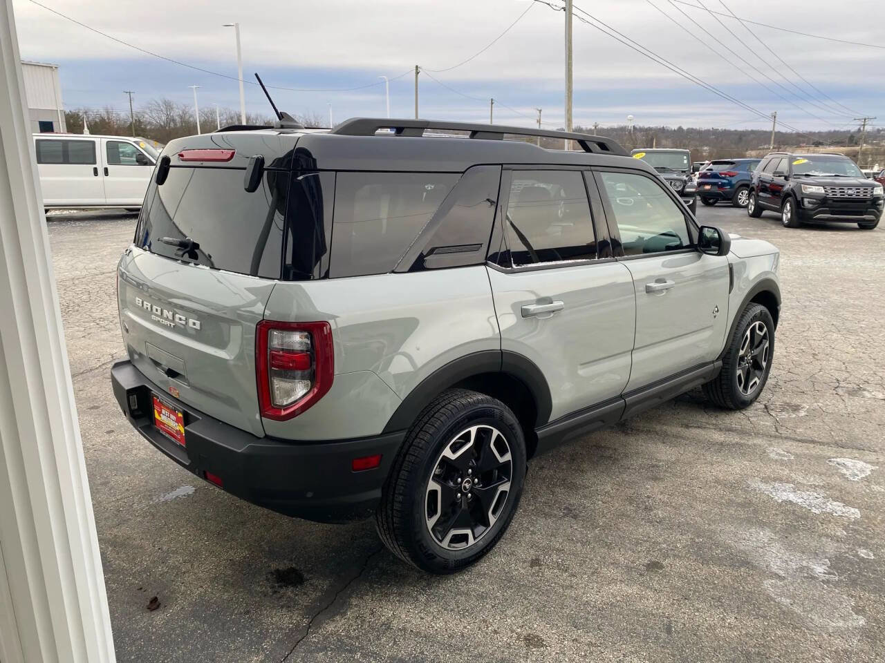 Used 2022 Ford Bronco Sport Outer Banks w/ Tech Package AWD/4WD image 6