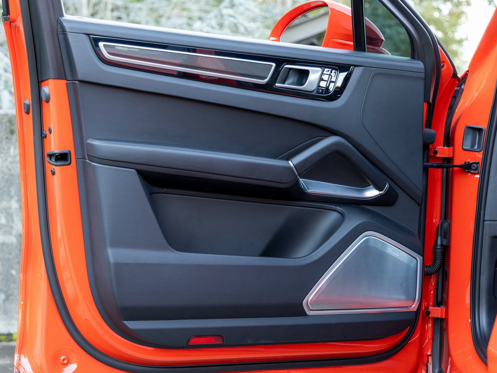 Certified 2020 Porsche Cayenne Turbo image 24