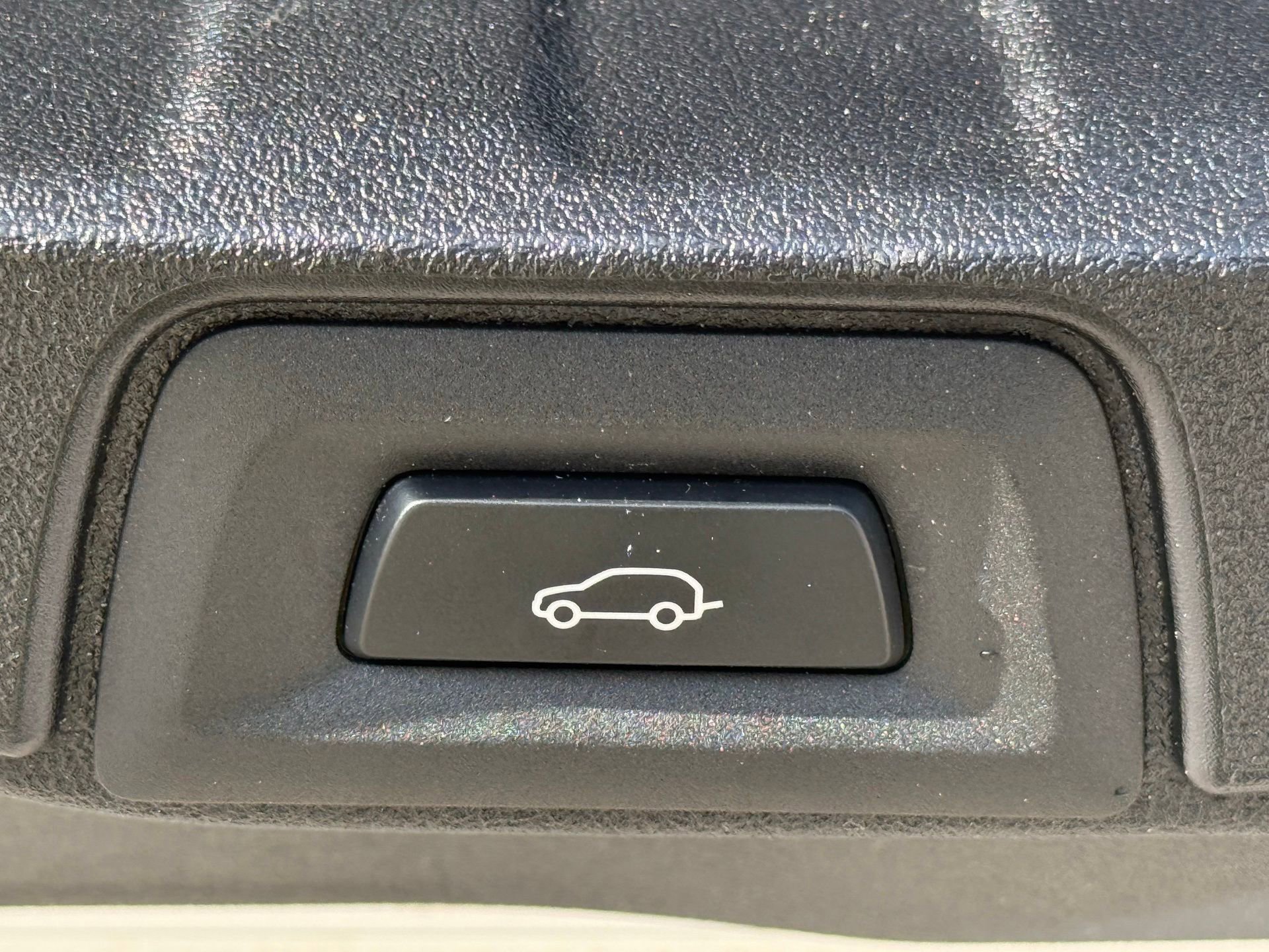 Used 2024 BMW X5 sDrive40i w/ Premium Package RWD image 25