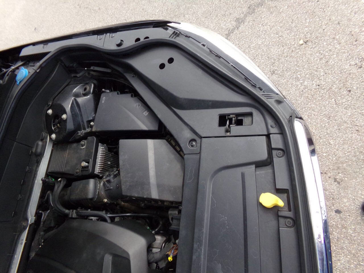 Used 2016 Volvo XC90 T6 Momentum w/ Momentum Plus Package image 54