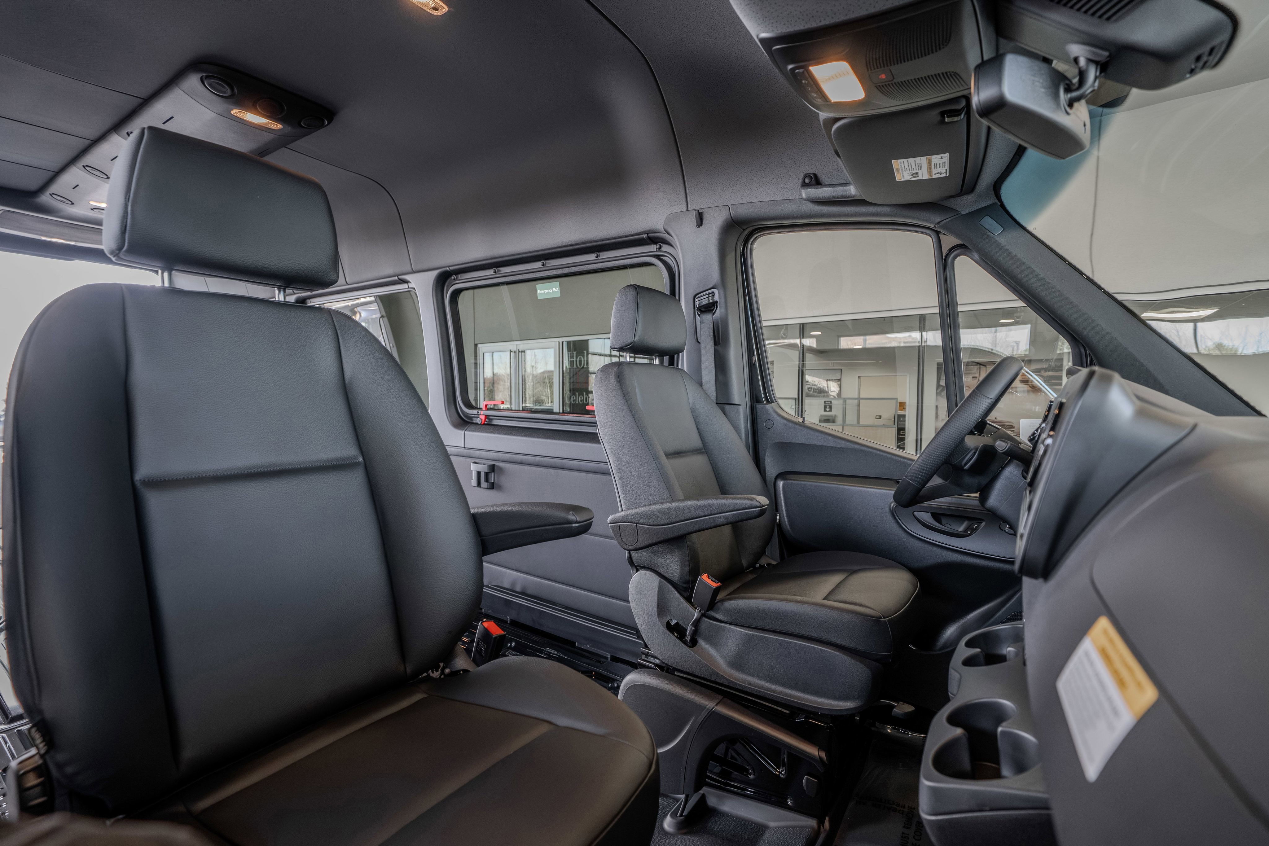 New 2025 Mercedes-Benz Sprinter 4500 image 29