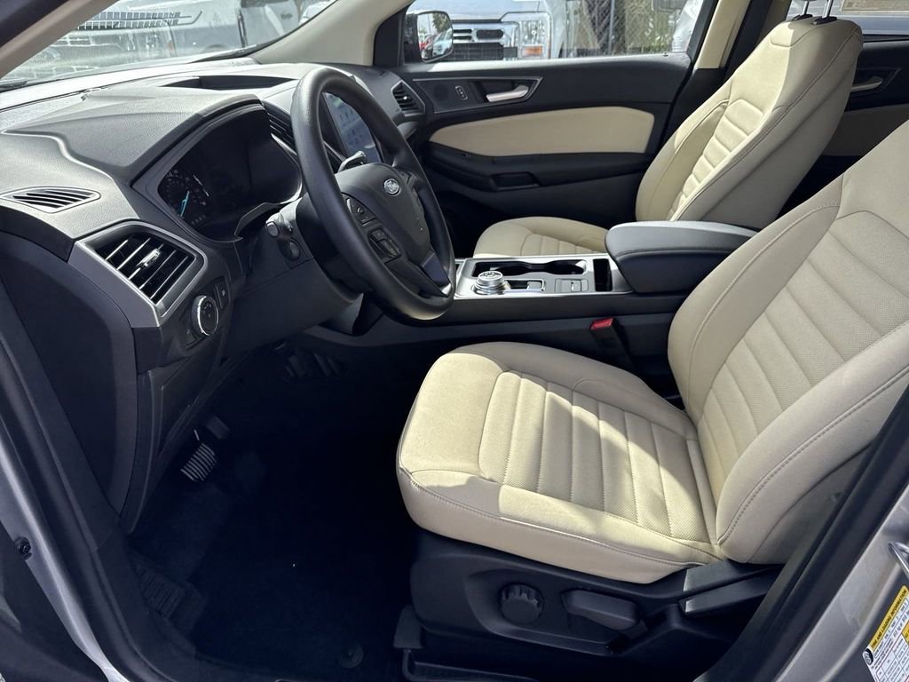 New 2024 Ford Edge SE w/ Black Appearance Package image 20