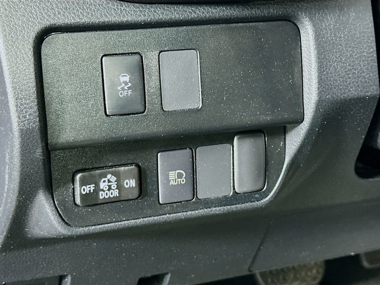 Certified 2022 Toyota Tacoma SR5 w/ Technology Package image 10