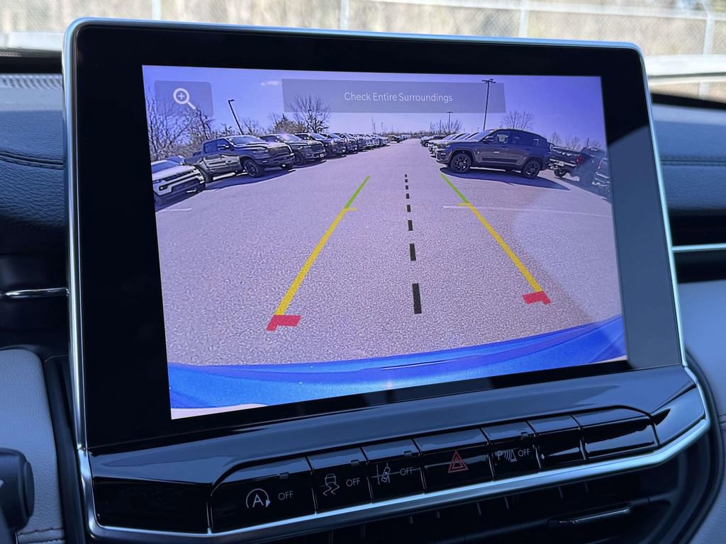 Used 2026 Jeep Compass Limited AWD/4WD image 19