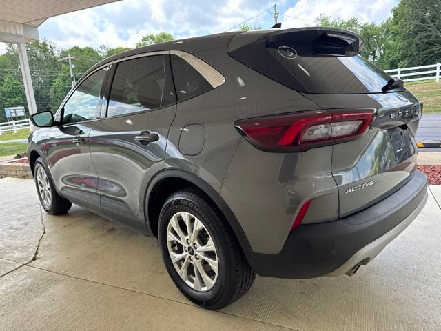 Used 2023 Ford Escape Active w/ Tech Pack #1 AWD/4WD image 6