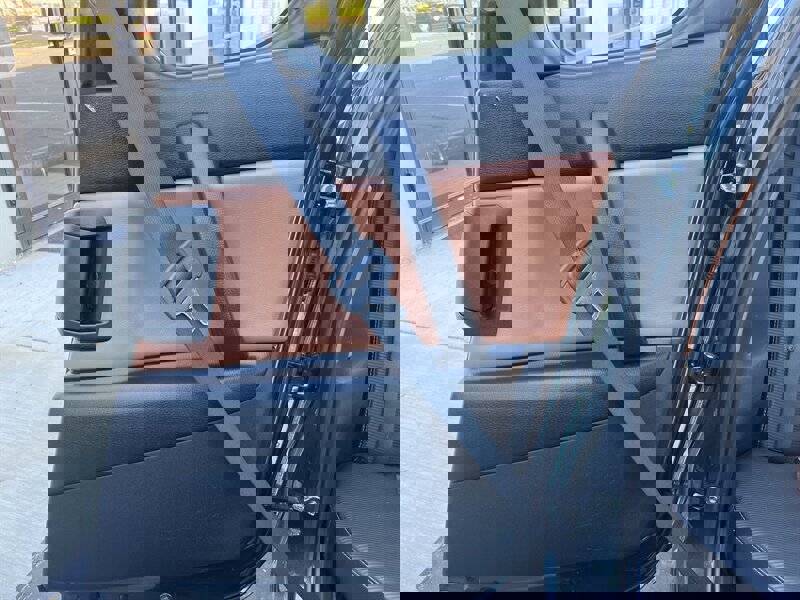 Used 2005 MAZDA RX-8 w/ MT Grand Touring Pkg image 29