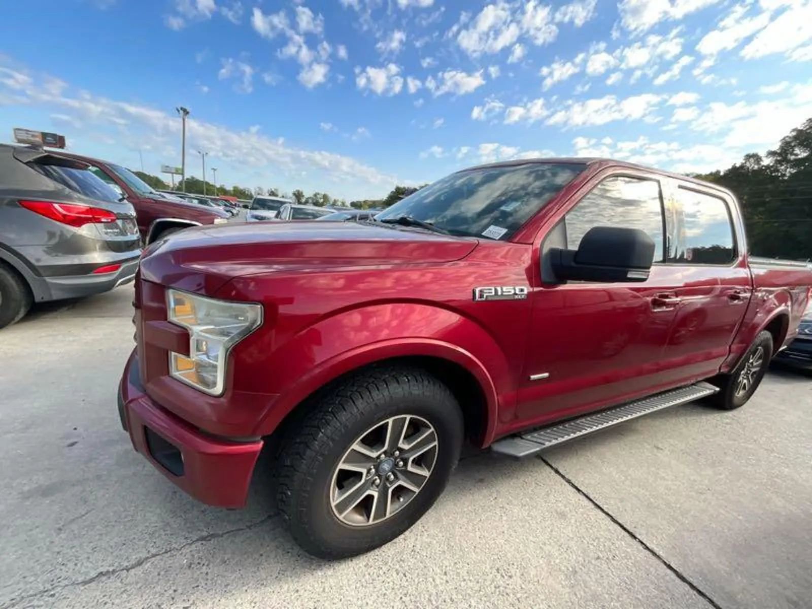 Used 2015 Ford F150 XLT w/ Equipment Group 301A Mid