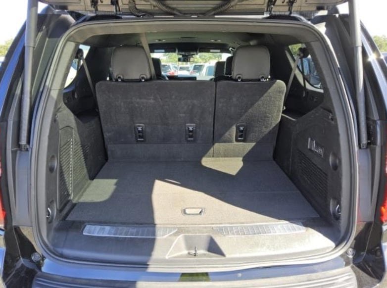 Used 2025 GMC Yukon XL Denali AWD/4WD image 2
