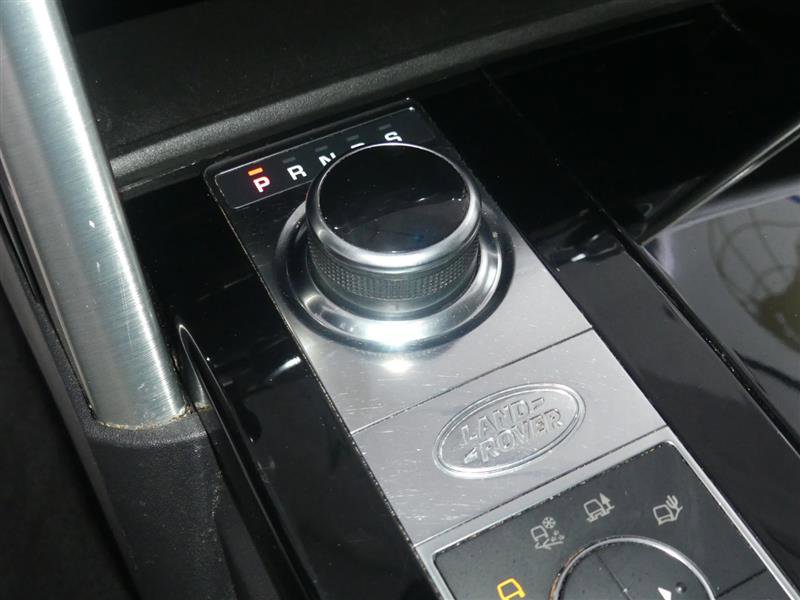 Used 2017 Land Rover Discovery HSE image 39