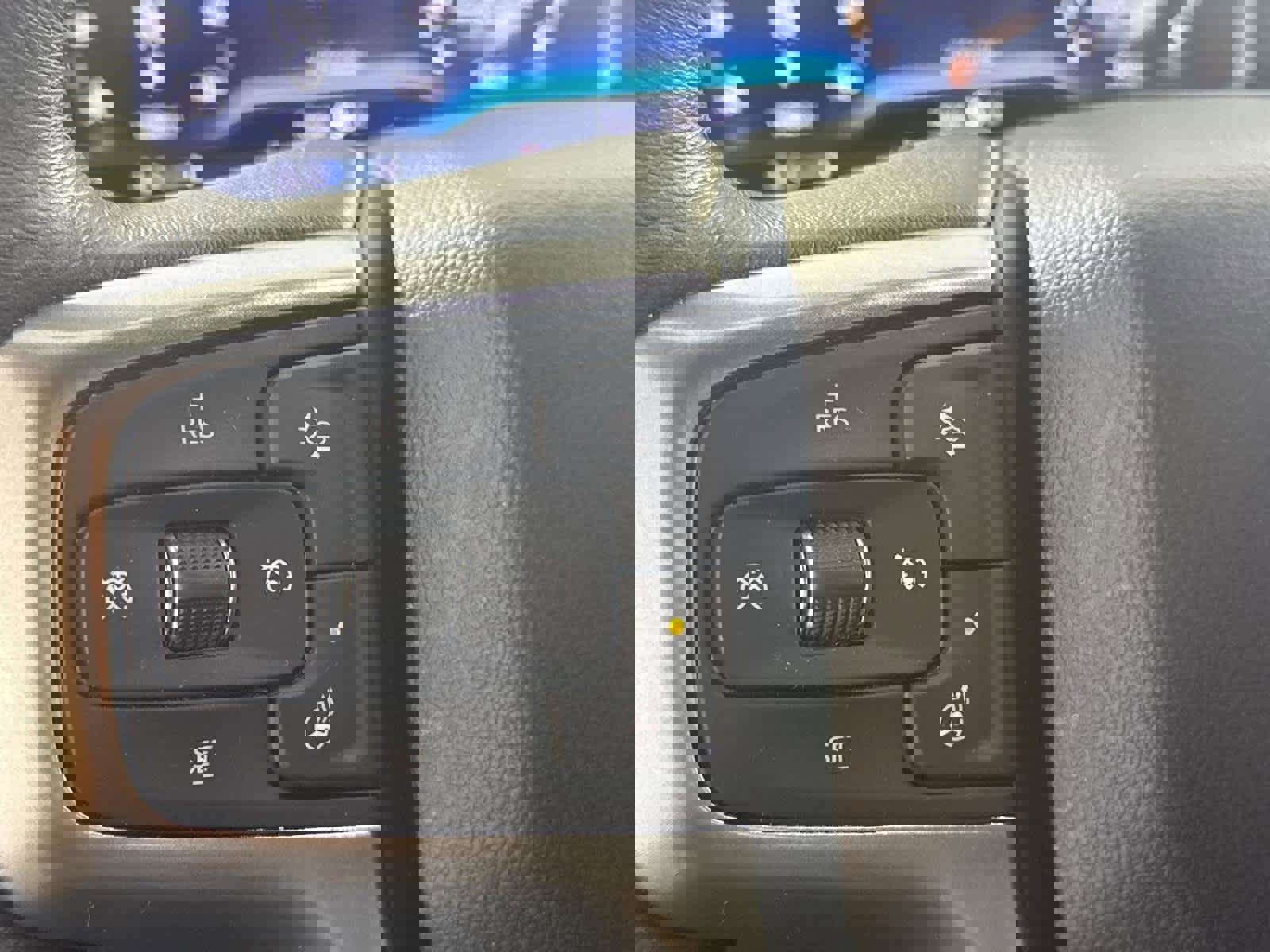 Used 2022 Chevrolet Silverado 1500 LT image 25