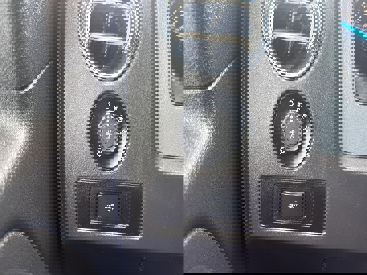 Used 2014 Ford F150 XLT image 17