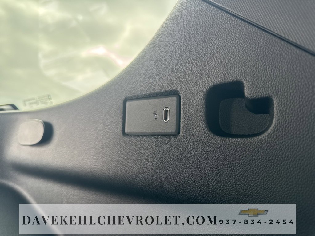 Used 2025 Chevrolet Tahoe High Country image 41