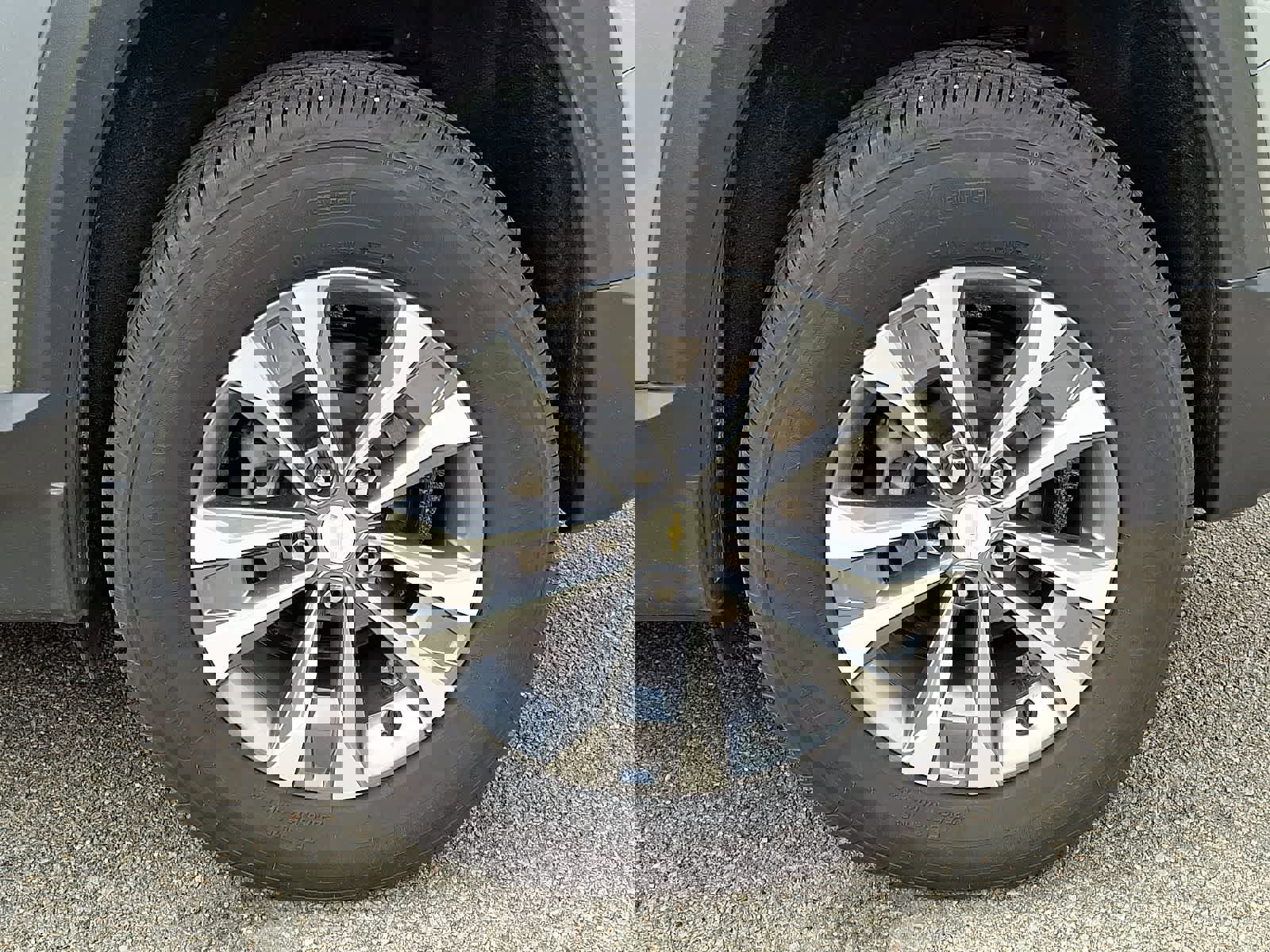 Certified 2025 Chevrolet Equinox LT FWD image 6