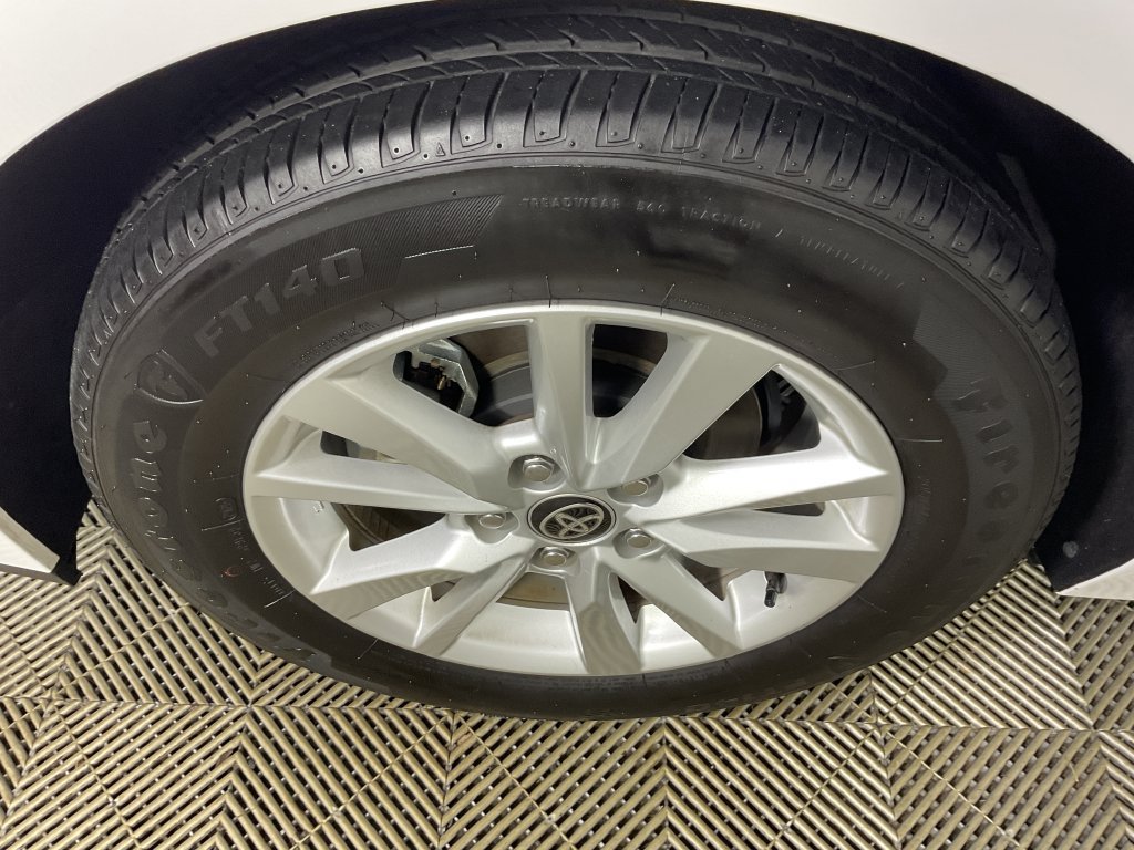 Used 2025 Toyota Camry LE FWD image 10