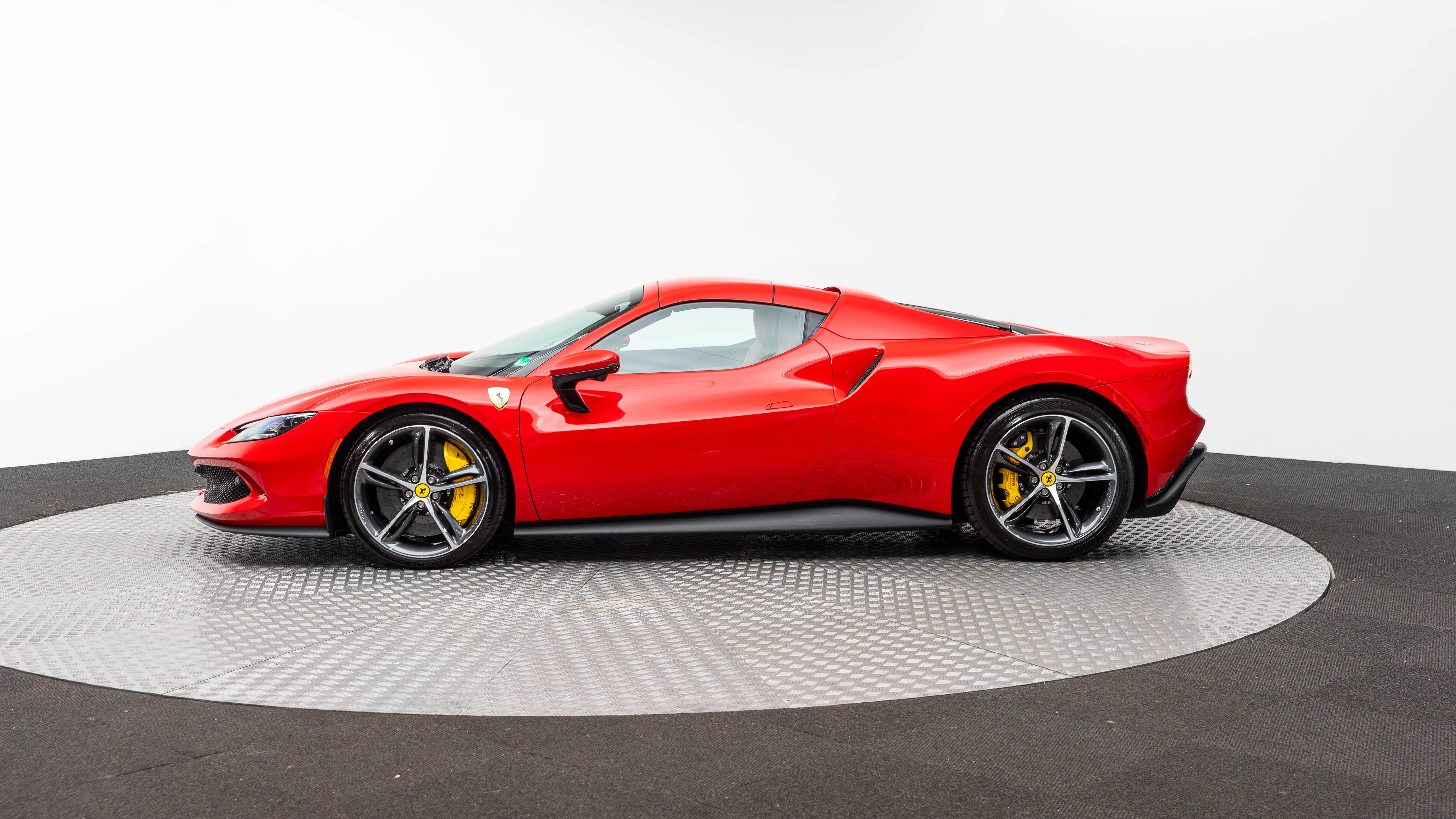 Certified 2025 Ferrari 296 GTS RWD image 43