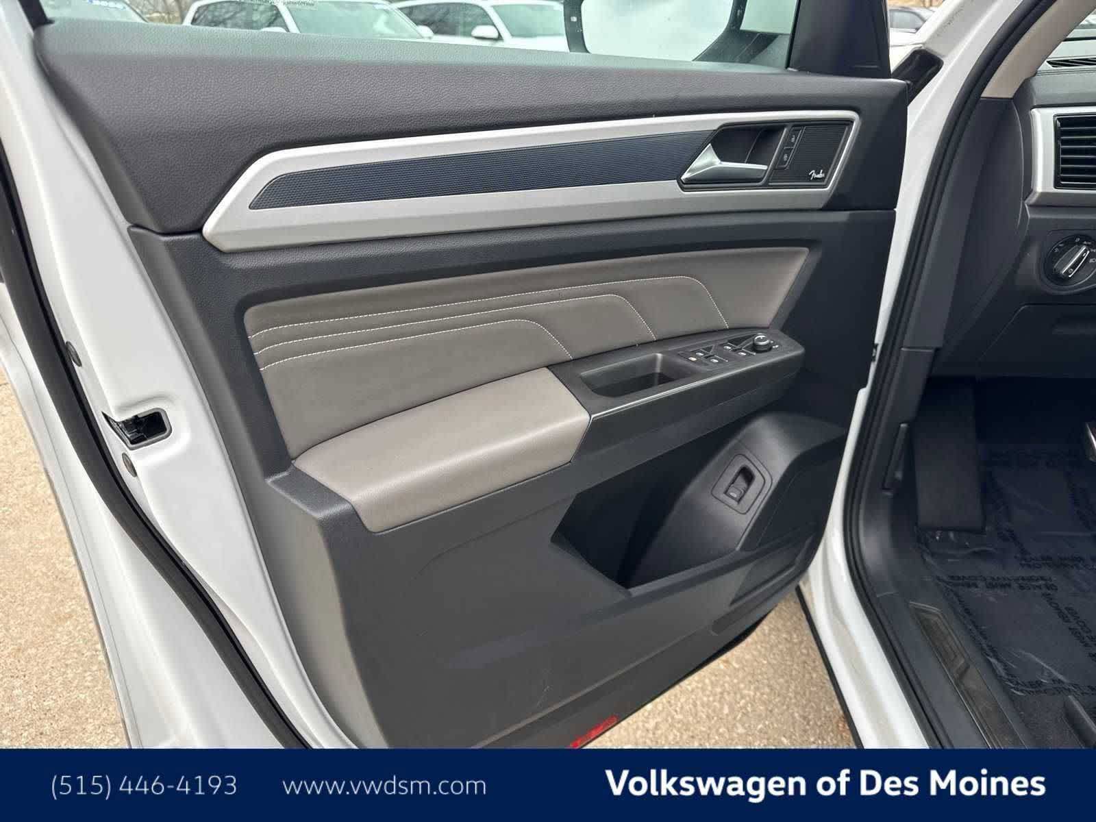 Used 2023 Volkswagen Atlas SEL Premium AWD/4WD image 22