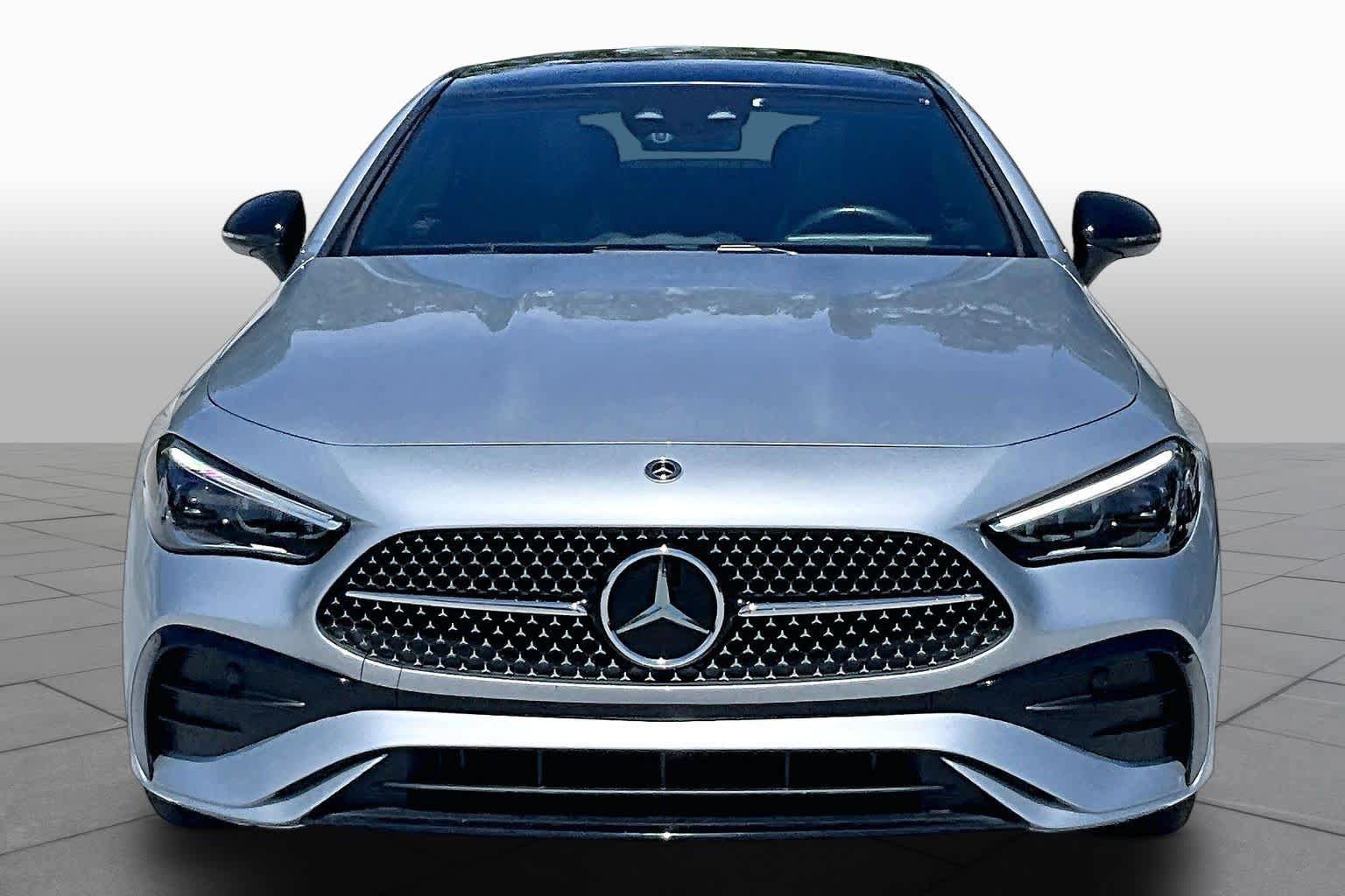 Used 2024 Mercedes-Benz CLE 300 4MATIC Coupe image 4