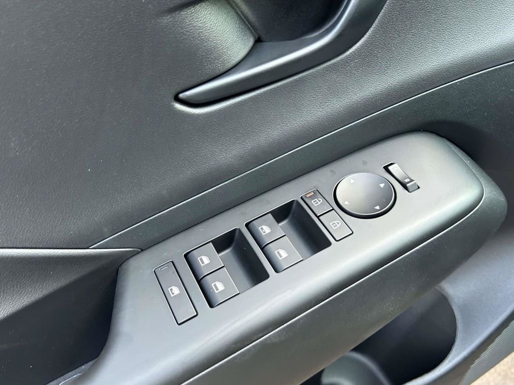 New 2026 Hyundai Kona SE FWD image 15