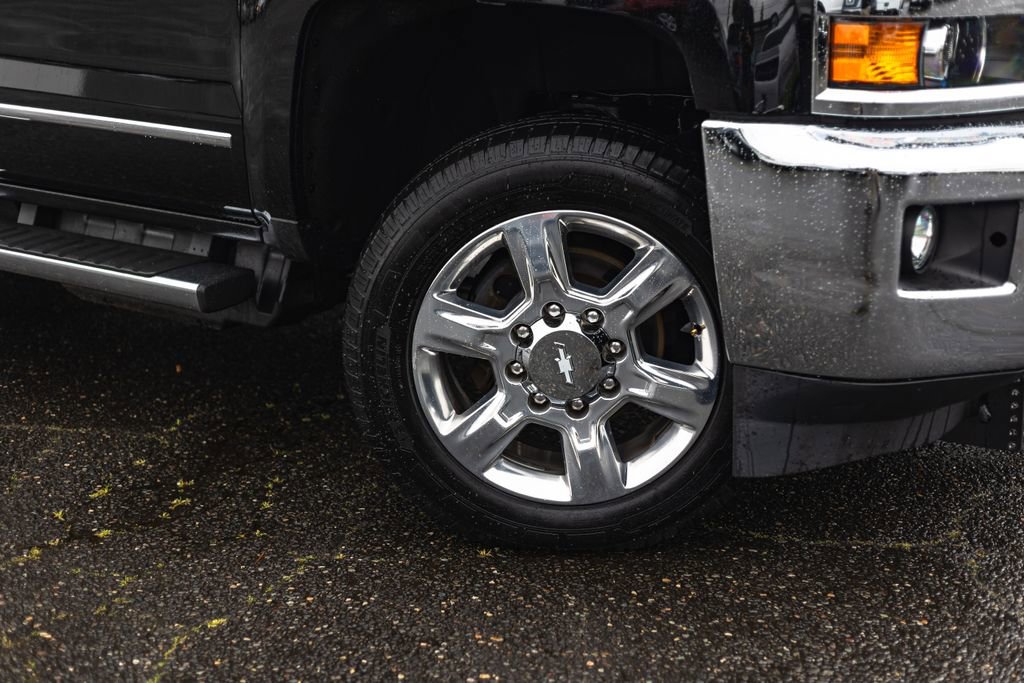 Used 2019 Chevrolet Silverado 2500 LTZ w/ Duramax Plus Package image 4