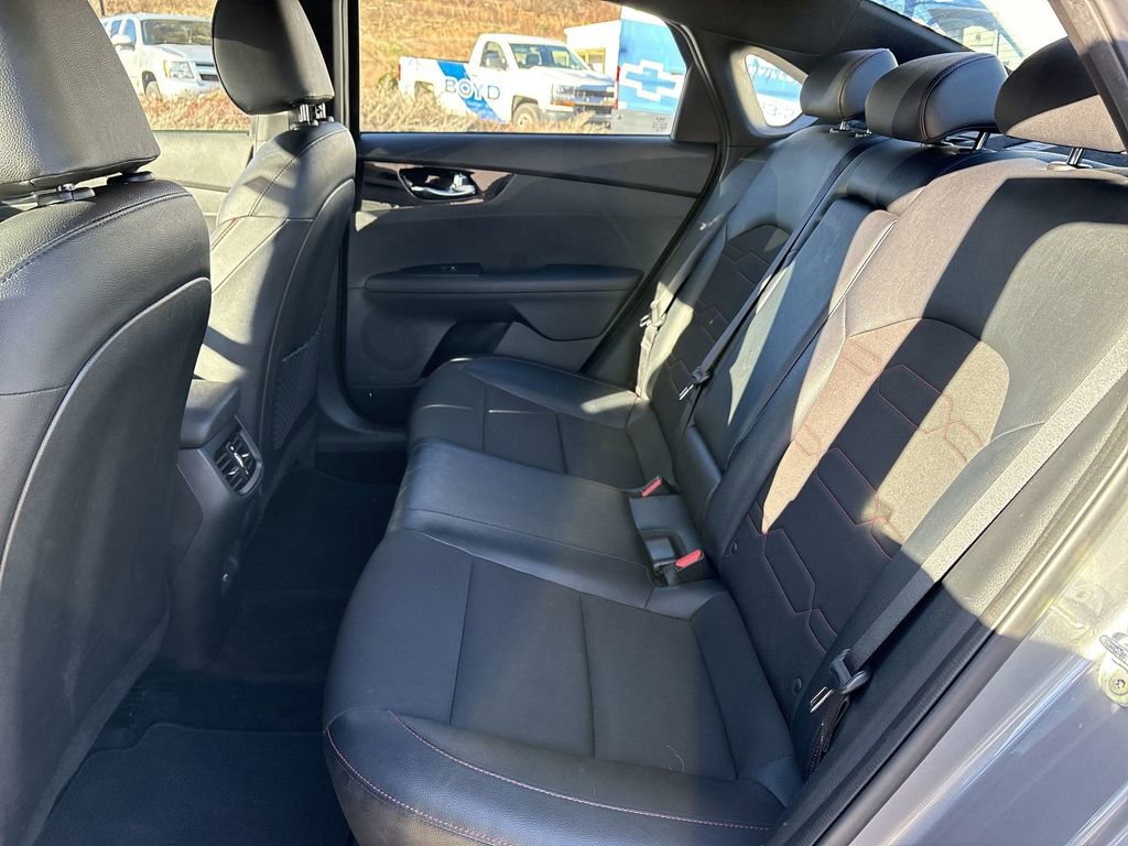 Used 2023 Kia Forte GT image 27
