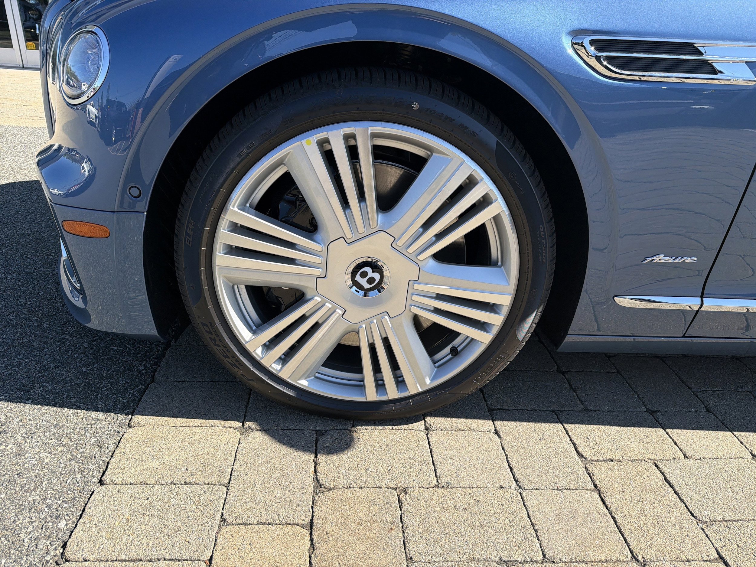 New 2026 Bentley Flying Spur Plug-In Hybrid AWD/4WD image 6