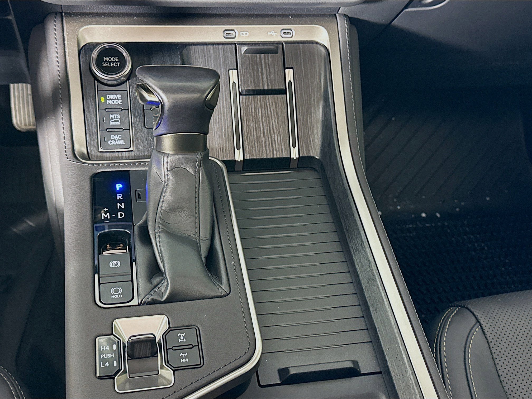 Used 2024 Lexus GX 550 AWD/4WD image 19