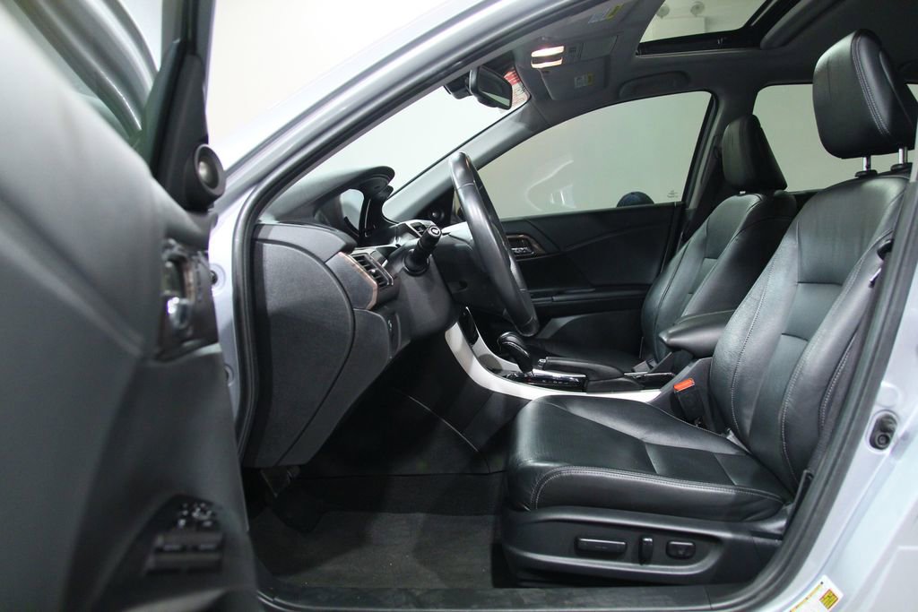 Used 2017 Honda Accord EX-L image 4