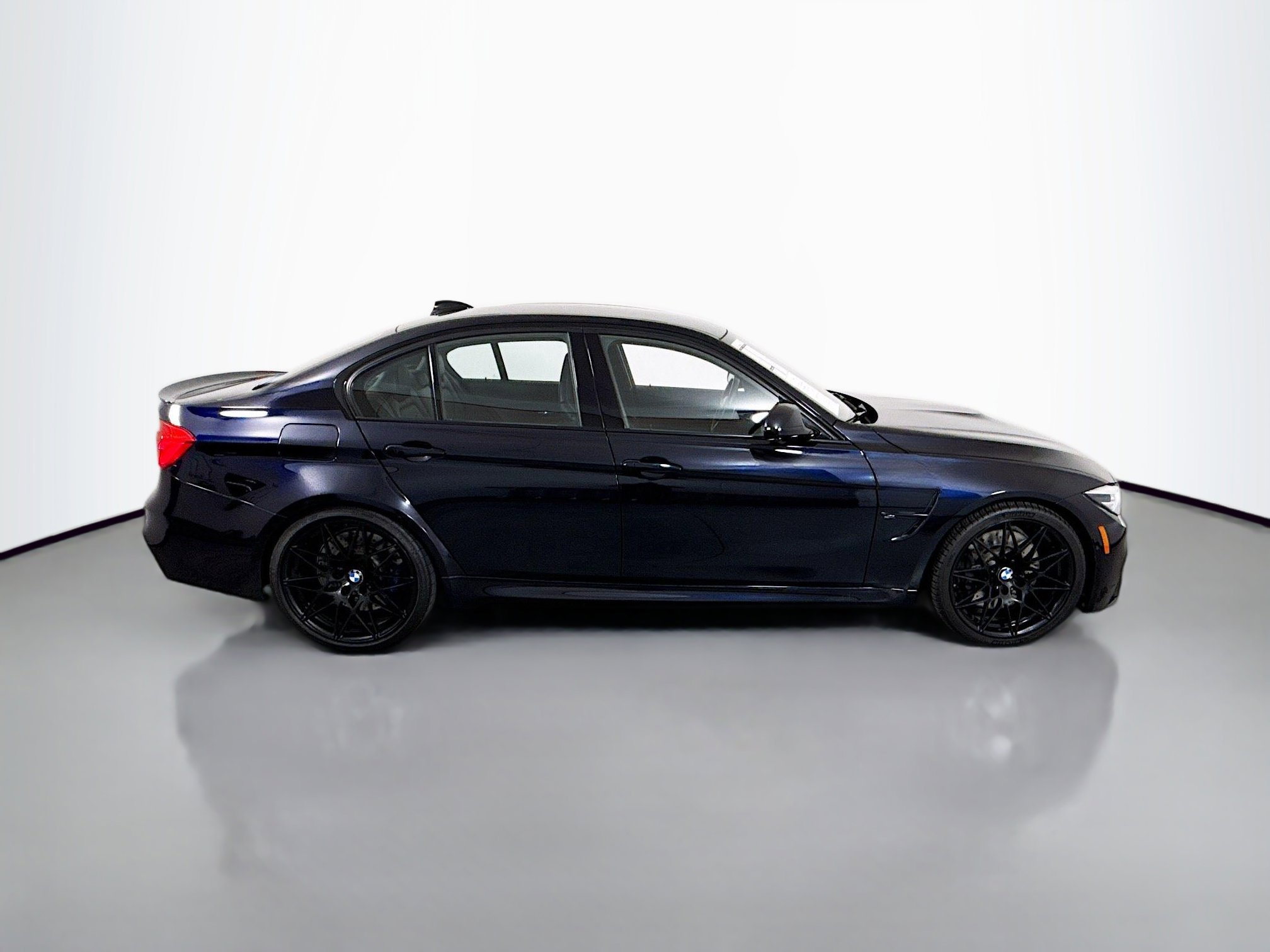Used 2018 BMW M3 RWD image 8