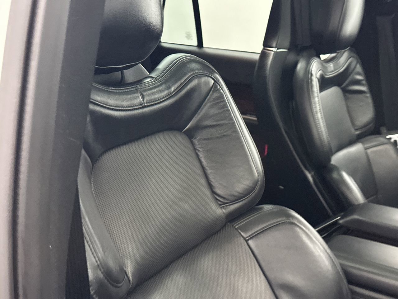 Certified 2022 Lincoln Navigator Reserve image 12