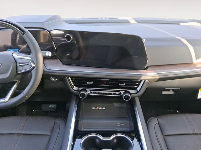 New 2026 Chevrolet Suburban High Country image 11