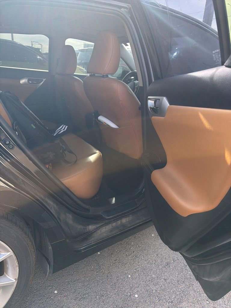 Used 2013 Lexus CT 200h w/ Seat Comfort Pkg image 13