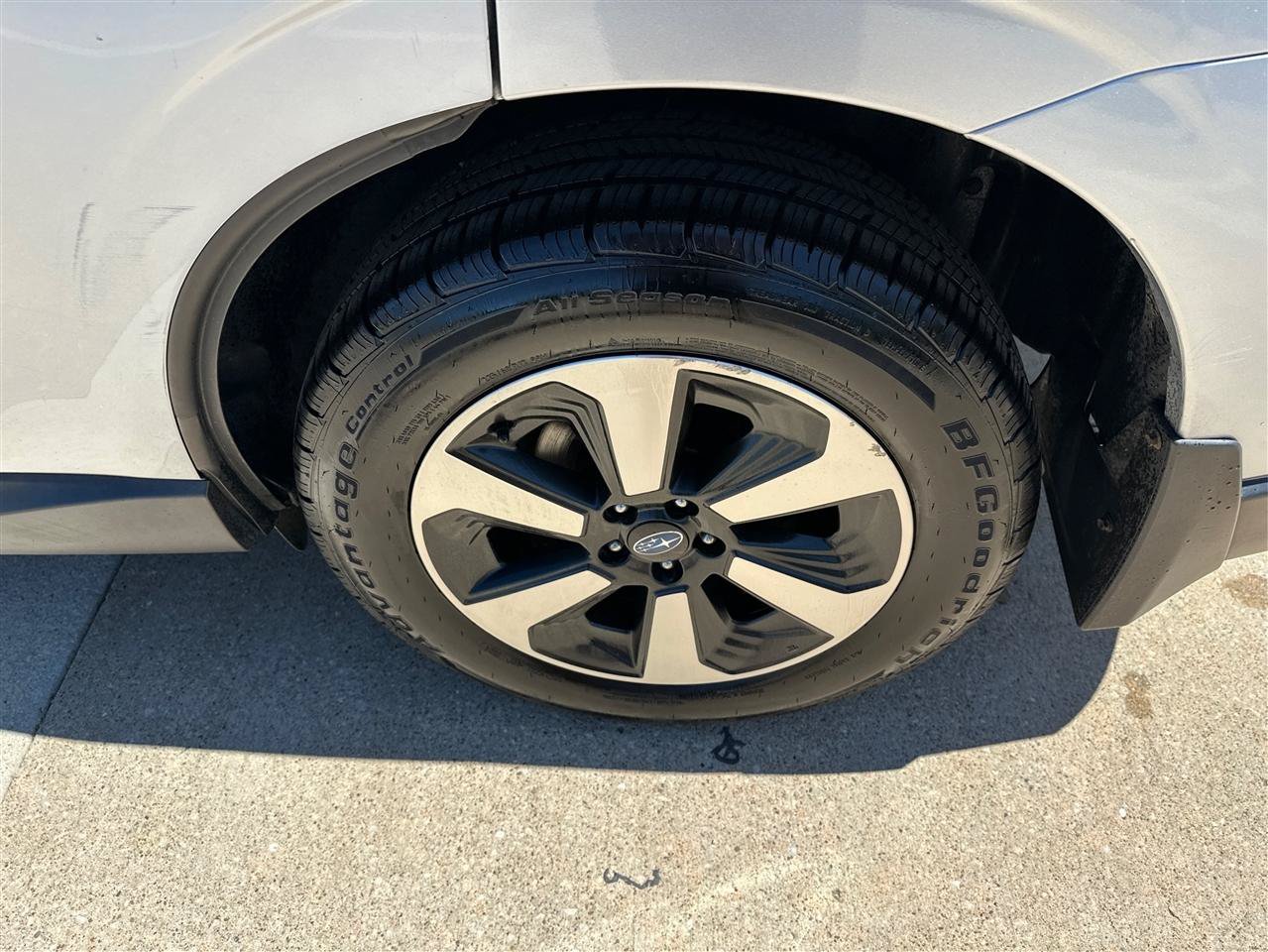 Used 2018 Subaru Forester 2.5i Premium w/ All-Weather Package AWD/4WD image 29