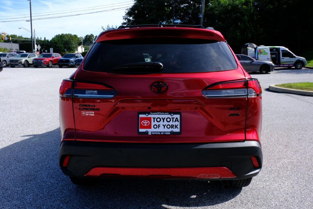 Used 2026 Toyota Corolla Cross XLE w/ Convenience Package AWD/4WD image 4
