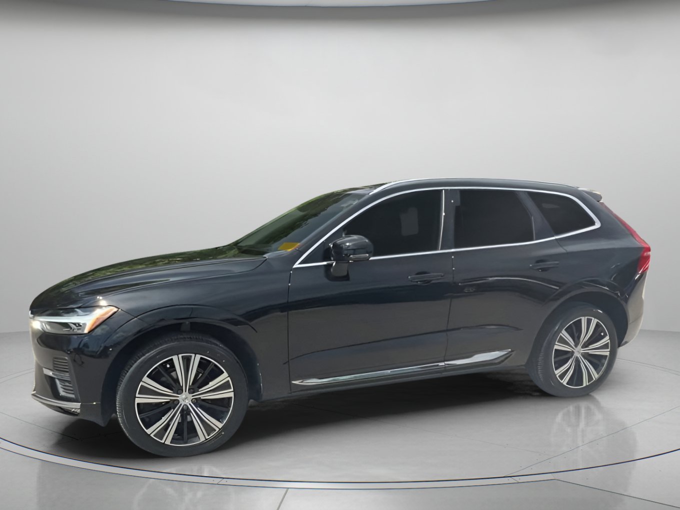 Used 2022 Volvo XC60 B5 Inscription w/ Protection Package Premier FWD image 15