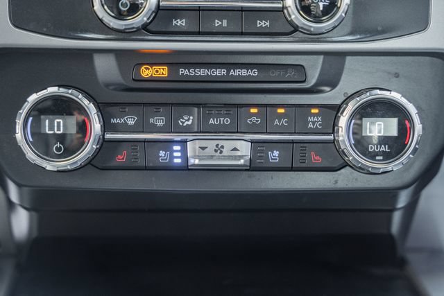 Used 2022 Ford F250 Lariat w/ Tremor Off-Road Package AWD/4WD image 32