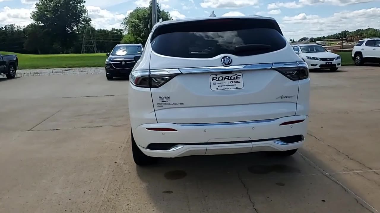 Used 2023 Buick Enclave Avenir w/ Avenir Technology Package AWD/4WD image 7